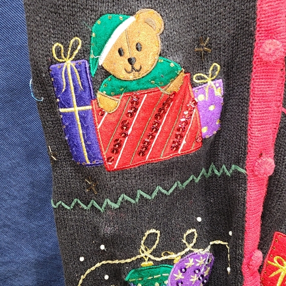 Vintage Knitted Bobbie Brooks Christmas Vest - Picture 2 of 5